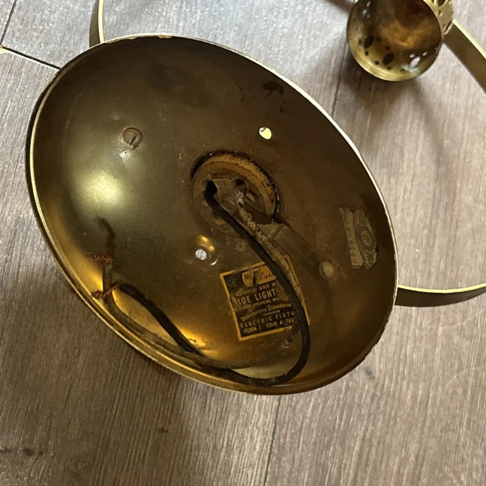 Vintage Brass Tone Moe Light Ceiling Fixture Union Made USA‎ Flush Mount 9.5 in